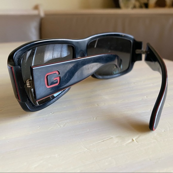 ❣️Beautiful Authentic Gucci Sunglasses and GG monogram Sunglasses Case ❣️ - Picture 7 of 10